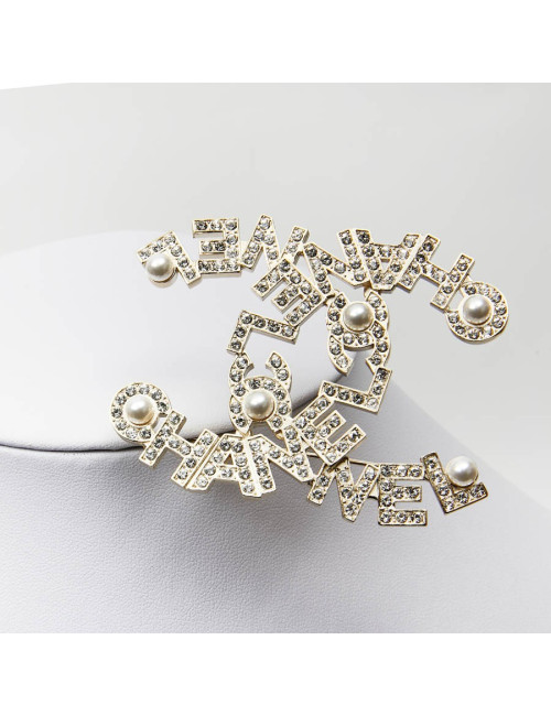 CHANEL Large CC Brooch in Gilt Metal, Pearls and Rhinestones