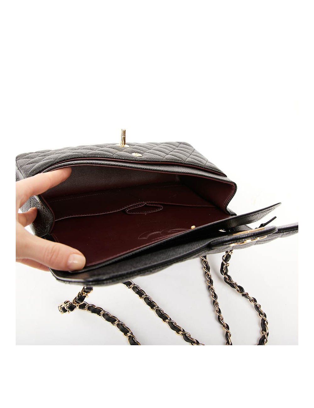 Timeless CHANEL caviar noir