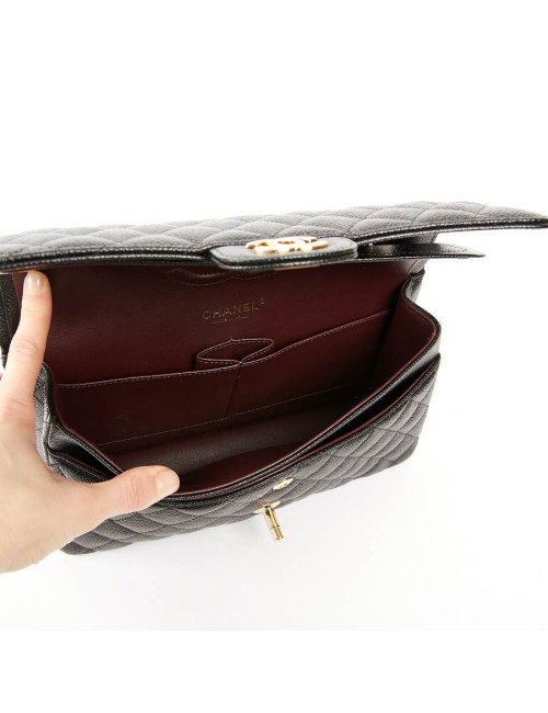 Timeless CHANEL caviar noir