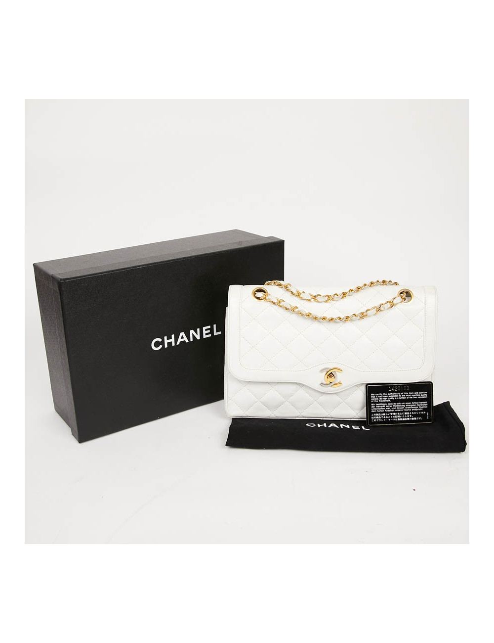 Timeless CHANEL Vintage Bag in White Leather-Certified occasion