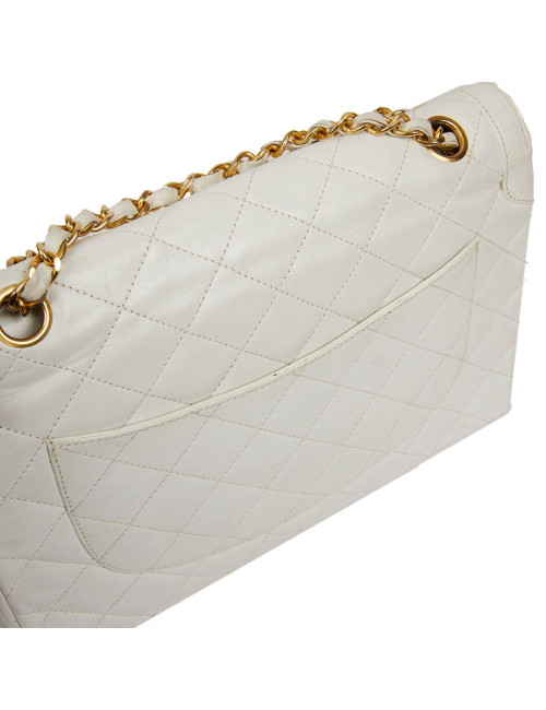 Timeless CHANEL Vintage Bag in White Leather-Certified occasion