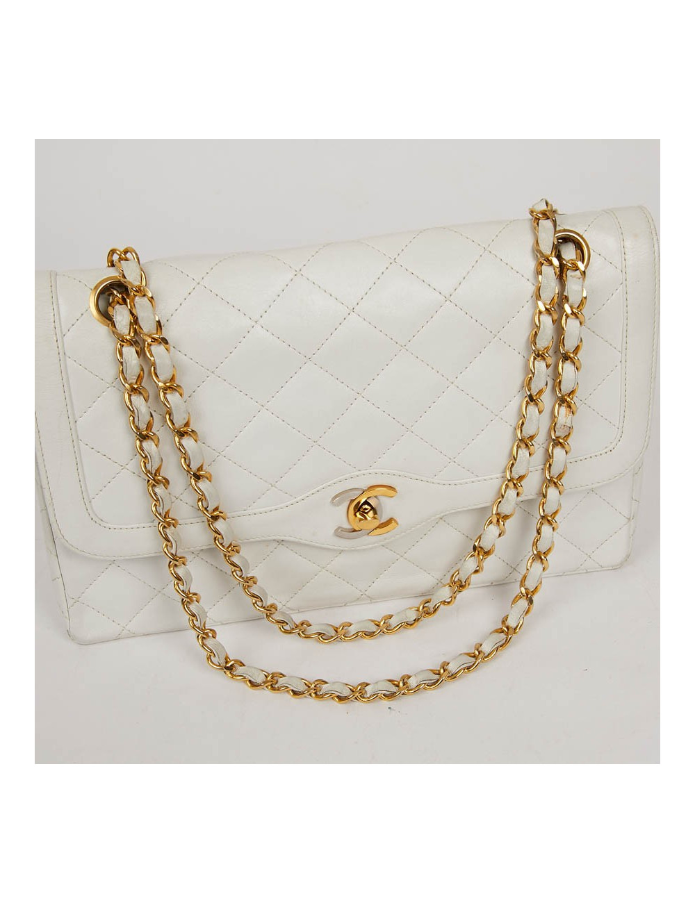 Timeless CHANEL Vintage Bag in White Leather-Certified occasion