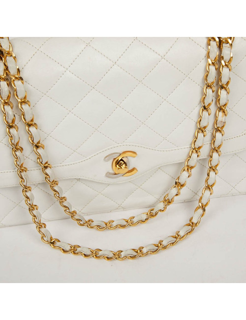 Timeless CHANEL Vintage Bag in White Leather-Certified occasion