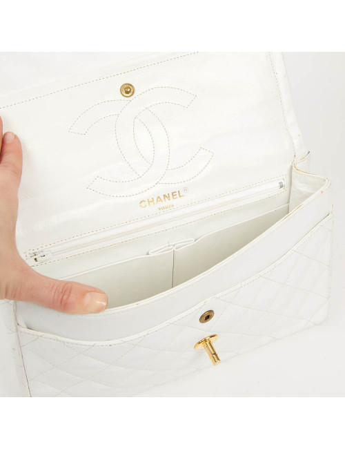 Timeless CHANEL Vintage Bag in White Leather-Certified occasion