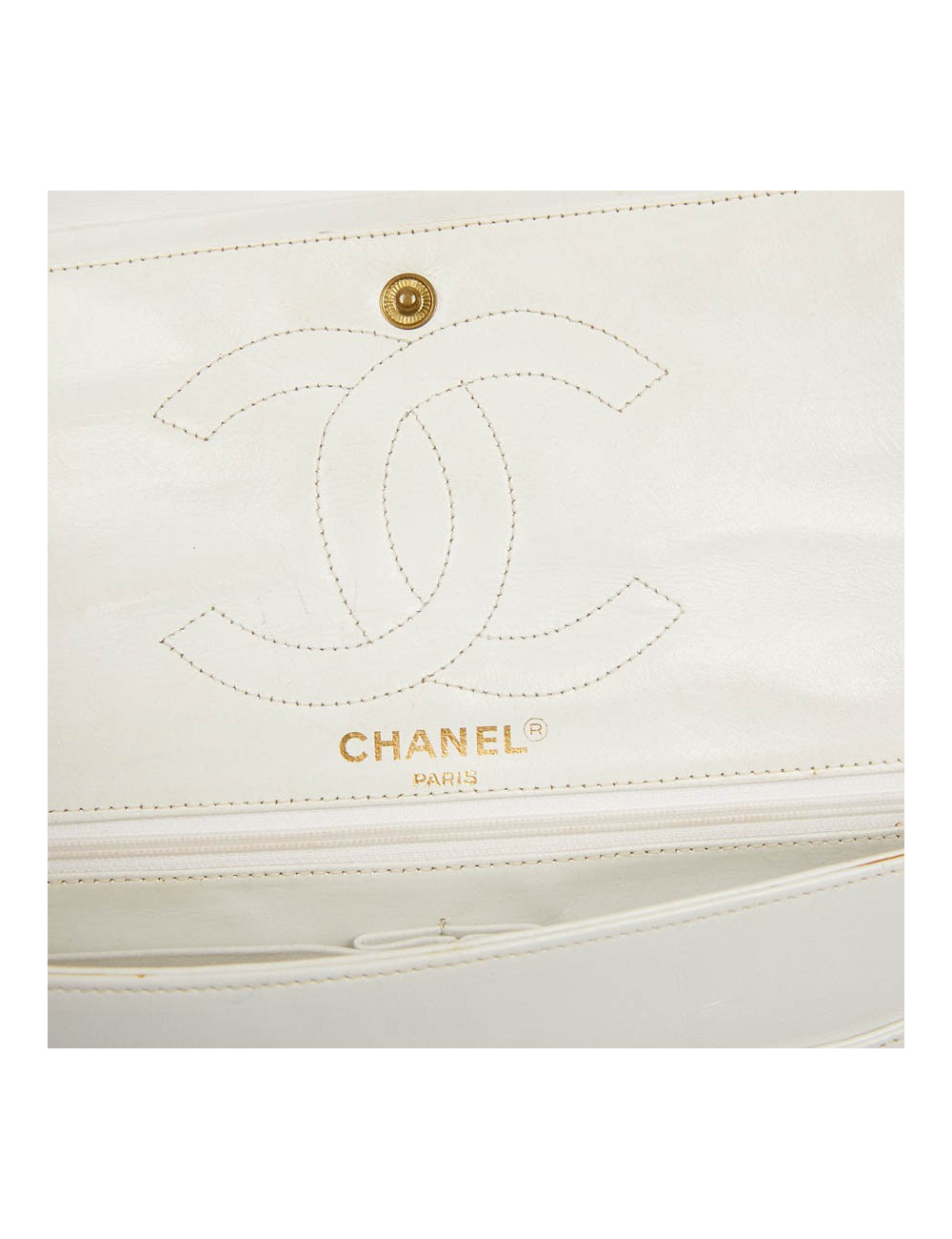 Timeless CHANEL Vintage Bag in White Leather-Certified occasion