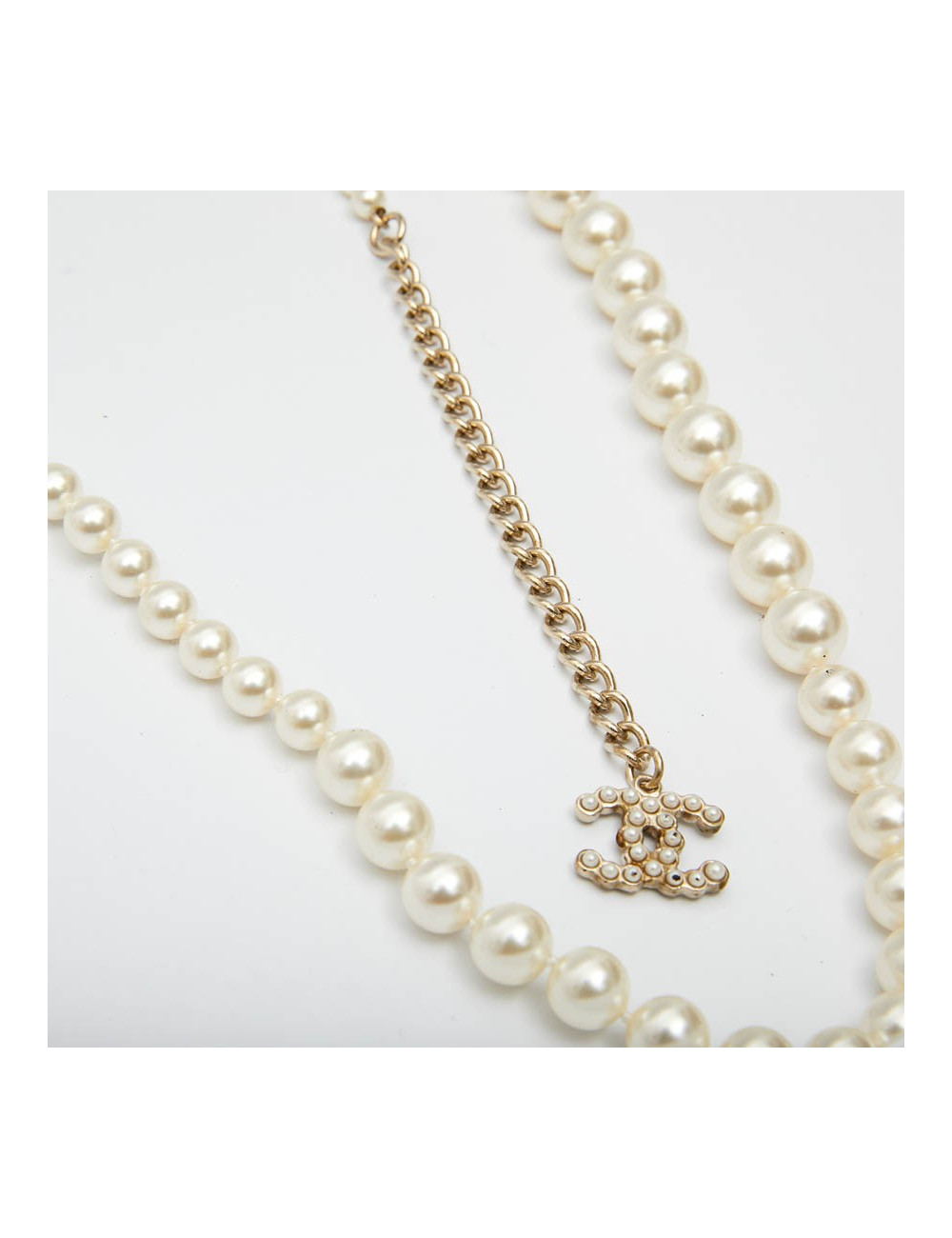 Sautoir CHANEL perles nacrées