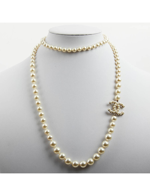 Sautoir CHANEL perles nacrées