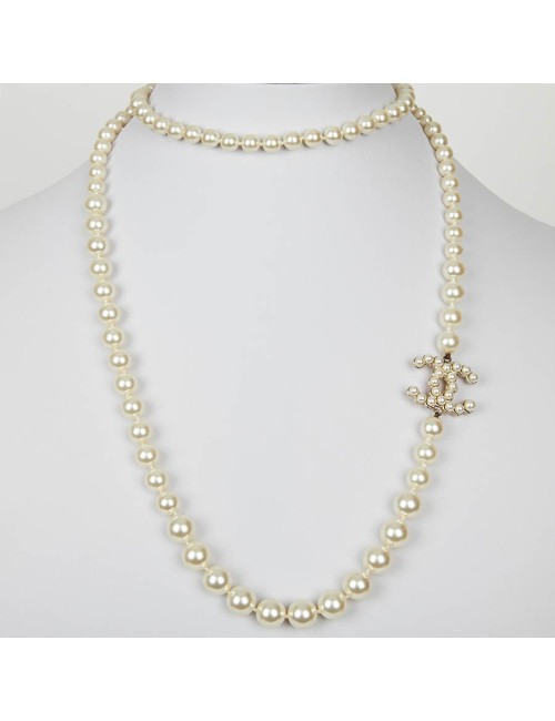 Sautoir CHANEL perles nacrées