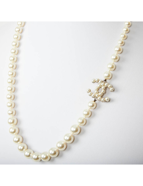 Sautoir CHANEL perles nacrées