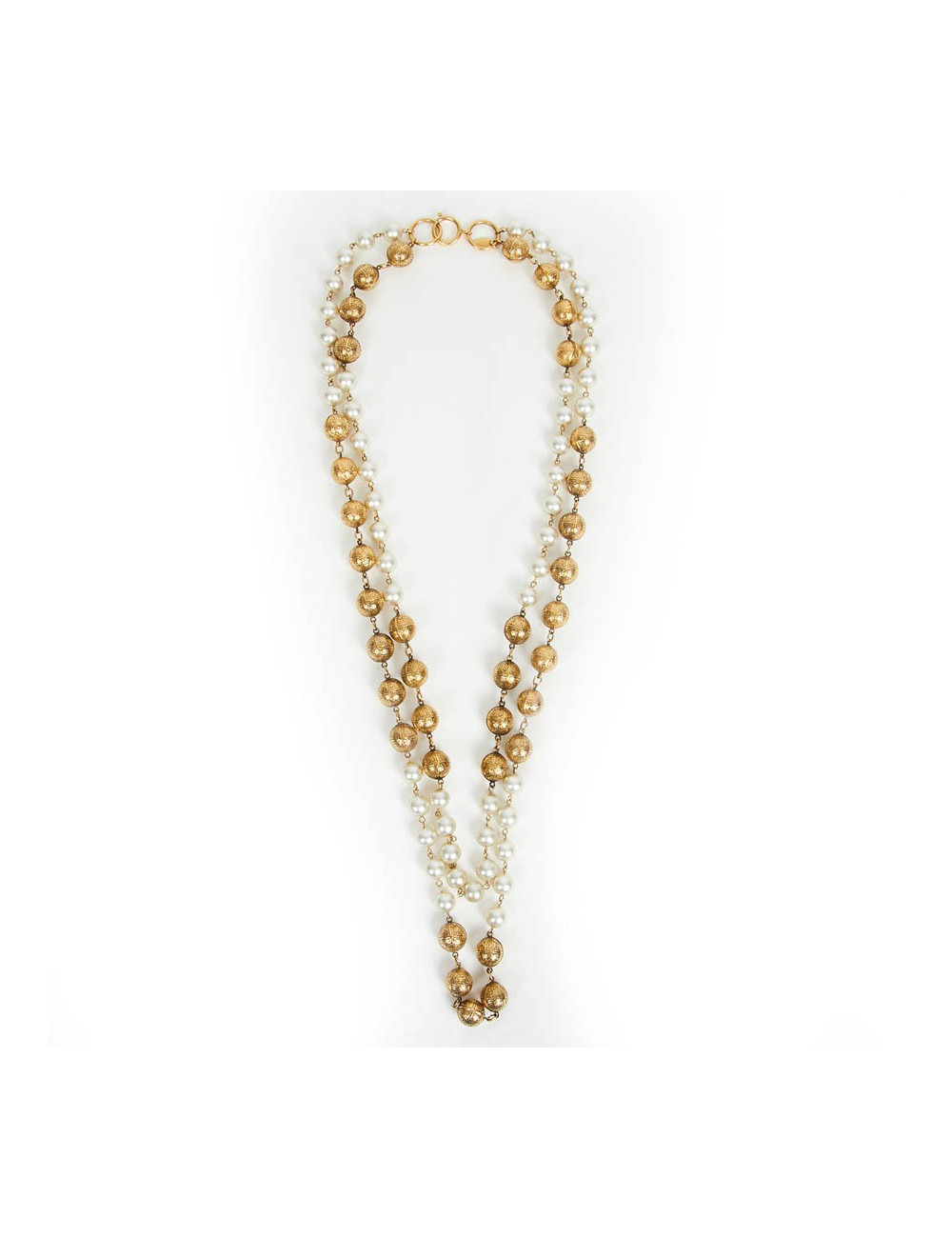 CHANEL two-row pearly and metal long necklace
