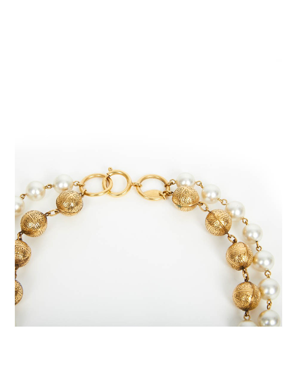 CHANEL two-row pearly and metal long necklace