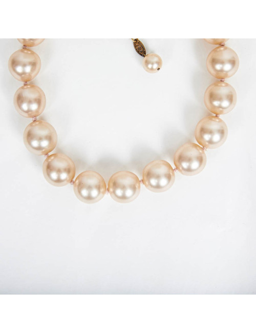 CHANEL pink molten glass beaded choker