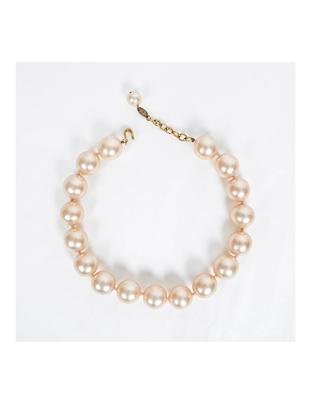 CHANEL pink molten glass beaded choker