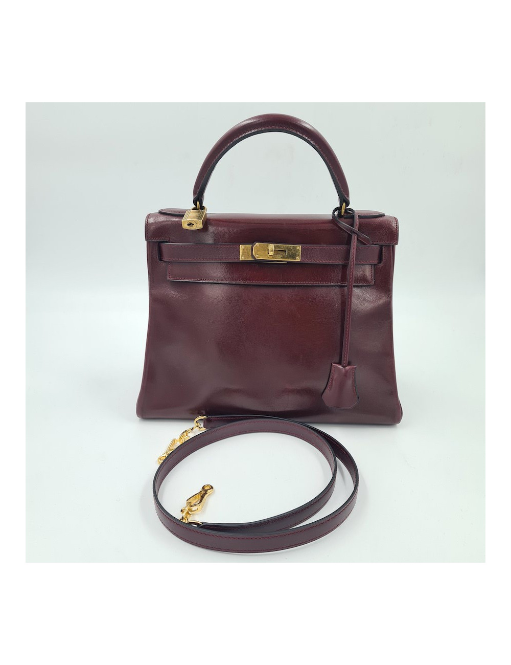 Kelly 28 HERMES box rouge H 