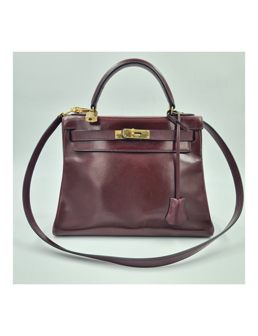 Kelly 28 HERMES box rouge H 