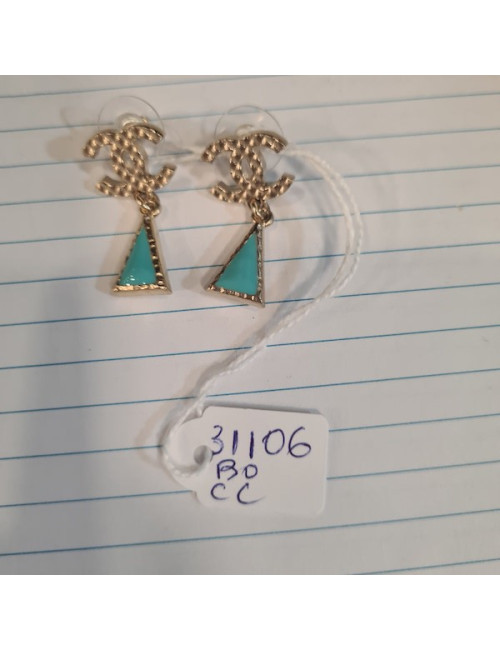 Boucles d'oreille clous CHANEL turquoise