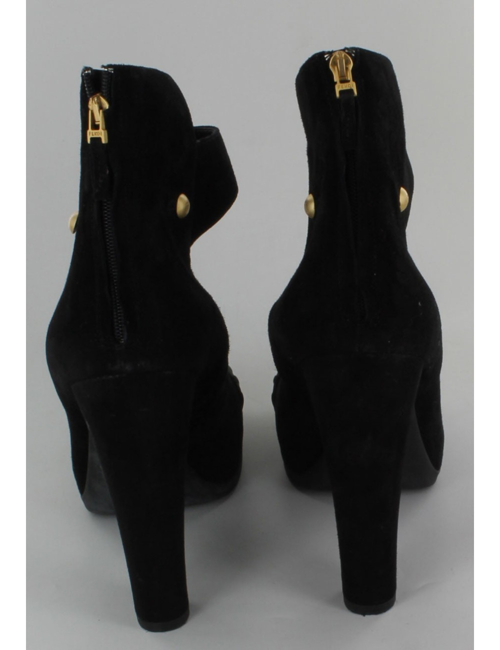 Bottines ouverte FENDI en daim noir semelles en gomme