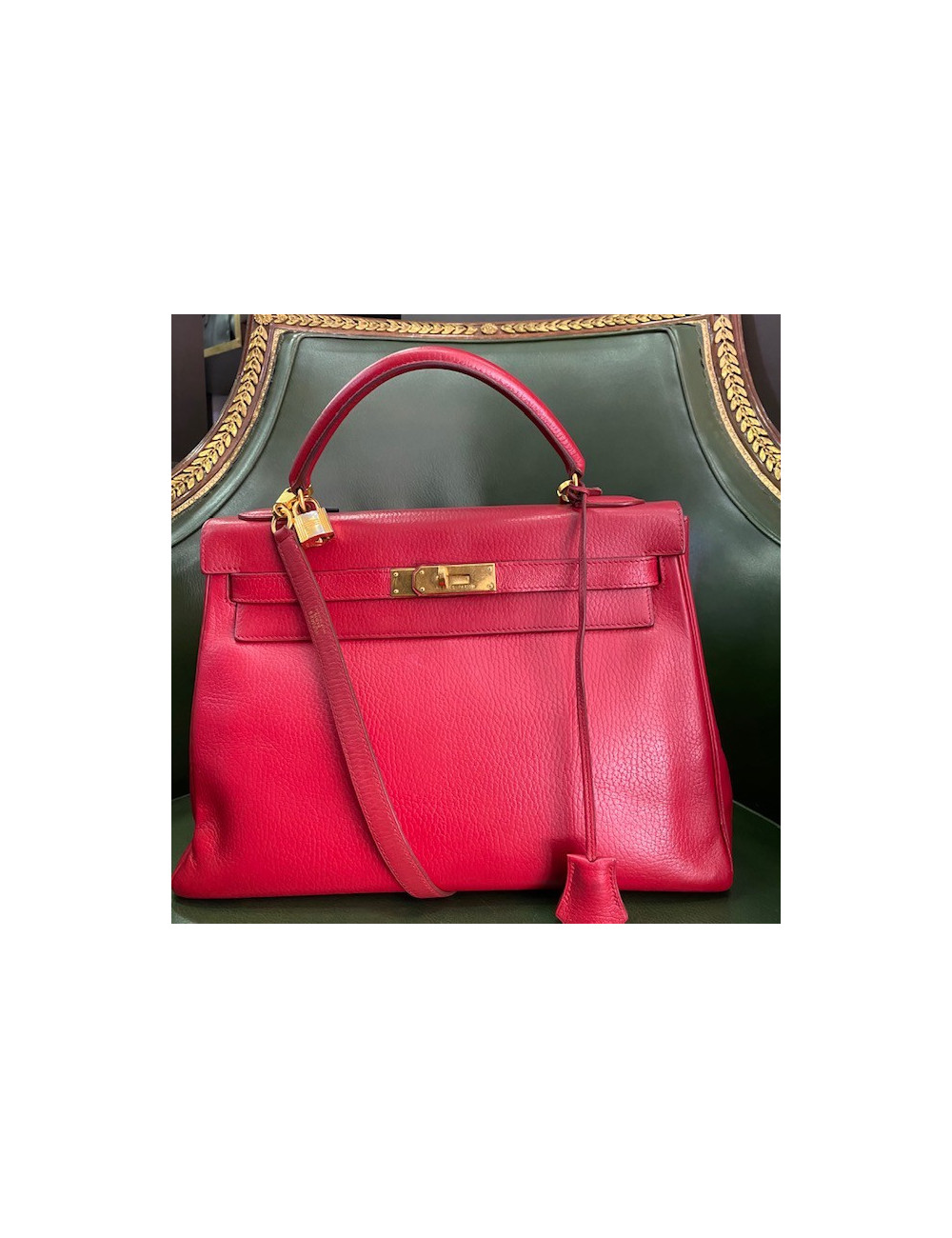 Kelly 32 HERMES cuir grainé rouge