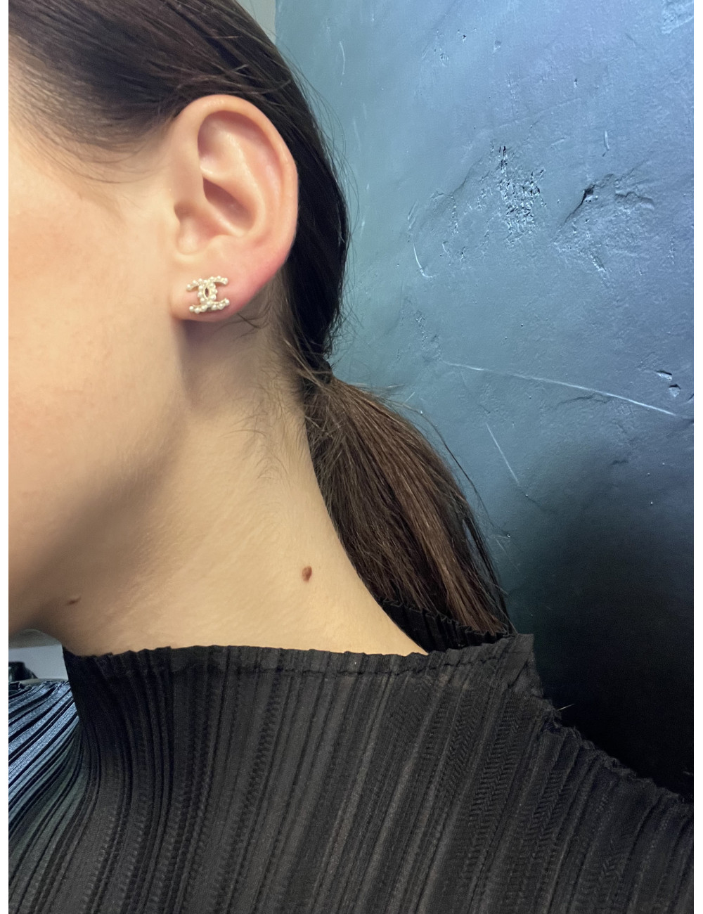 Mini clous CHANEL perlés 