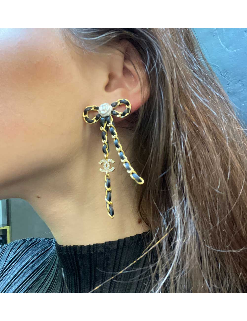 CHANEL bow clip-on Earrings