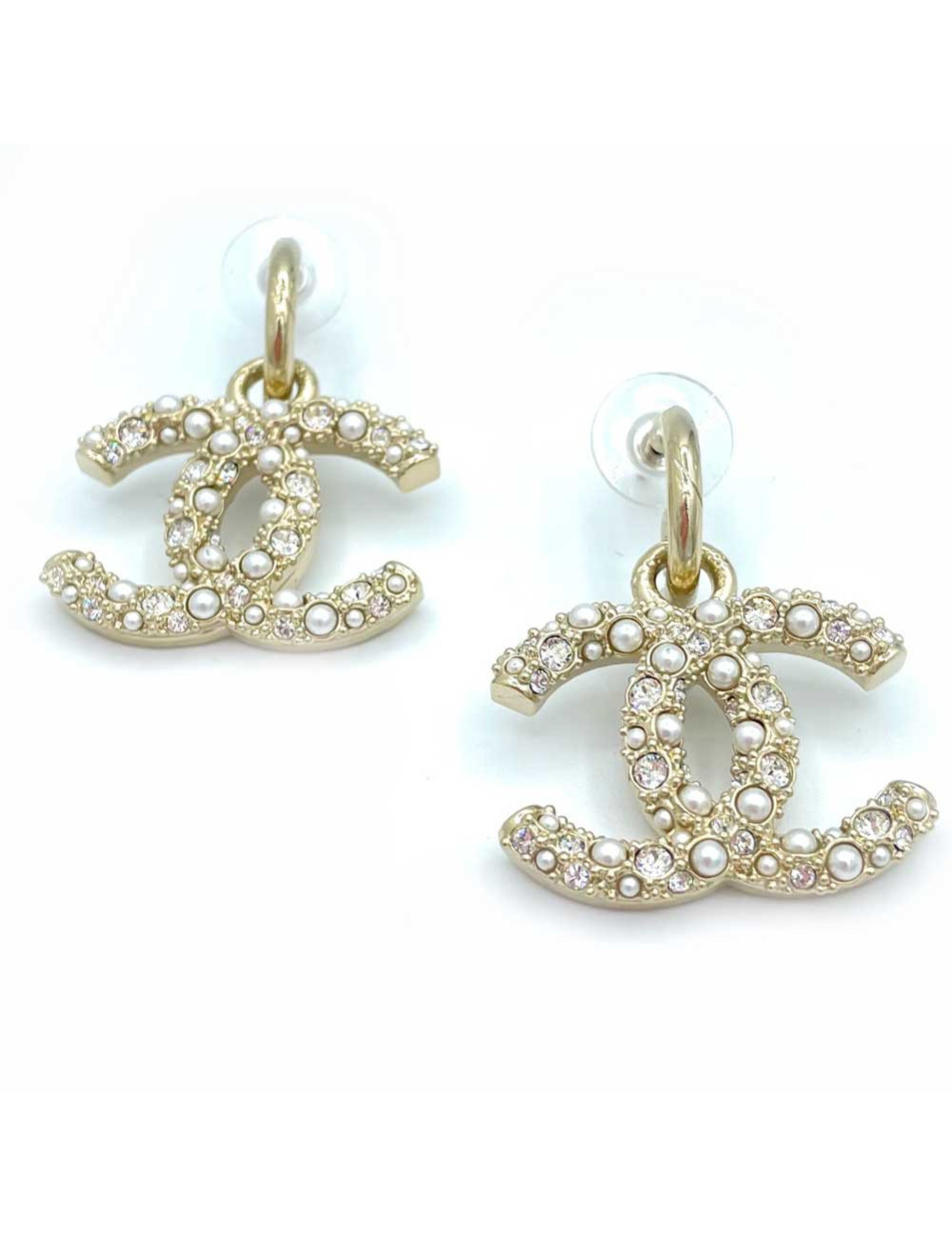 Boucles d'oreille CHANEL CC pendants