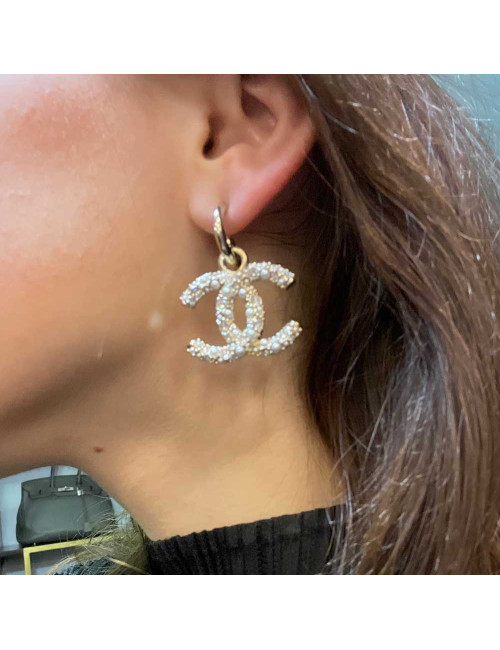 Boucles d'oreille CHANEL CC pendants