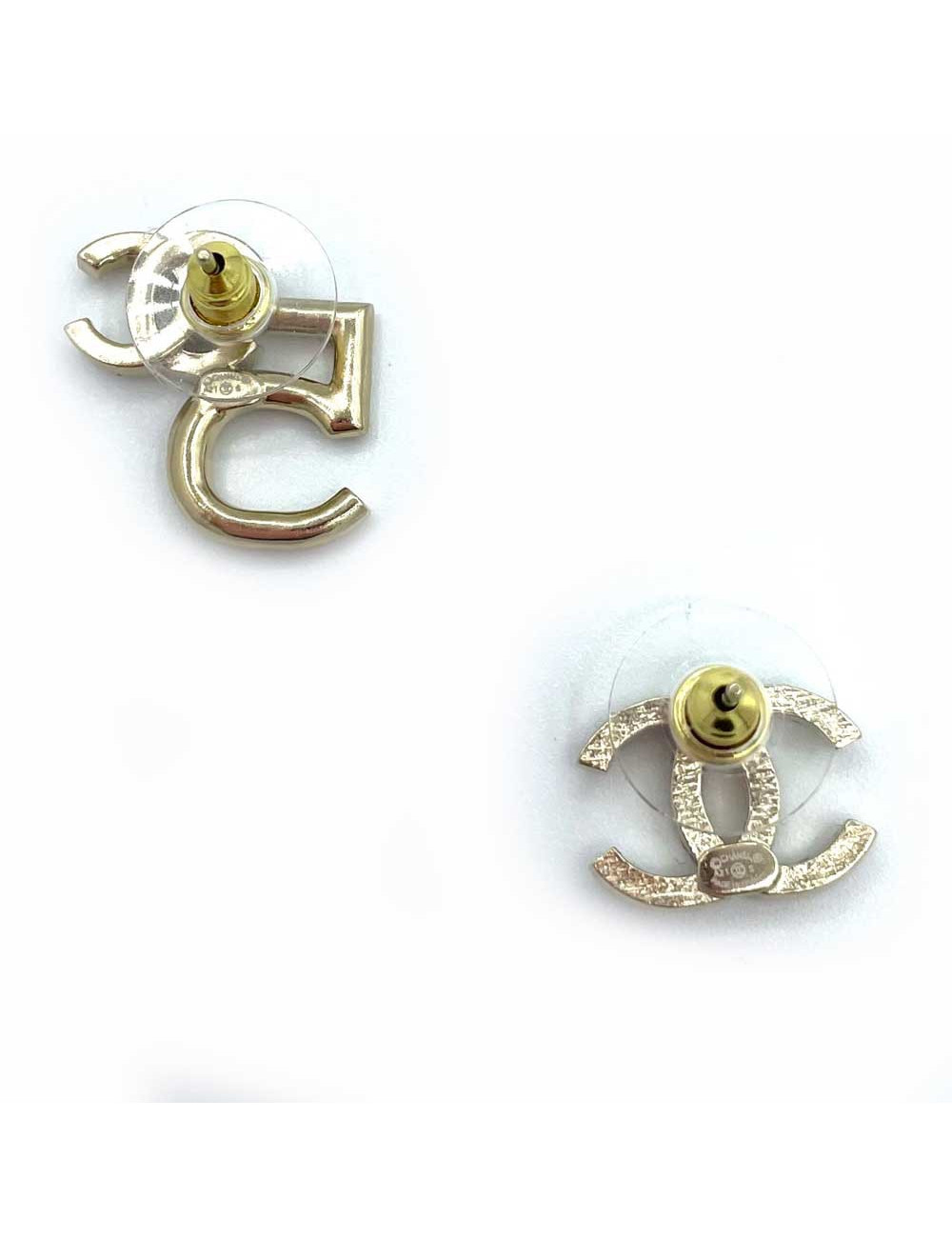 CHANEL 5 and CC Stud - Certified Authentic Occasion CHANEL Stud 