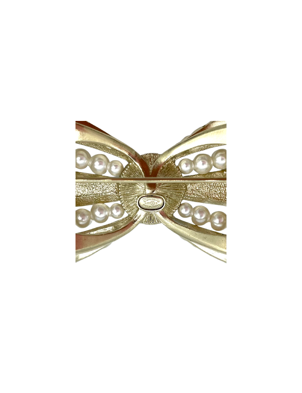 Broche CHANEL dorée perles et strass