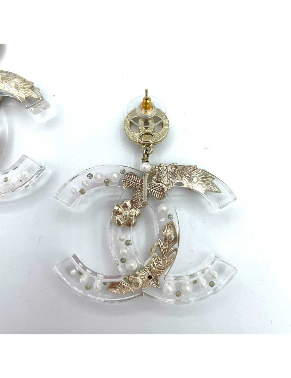 Boucles d'oreille pendantes CHANEL