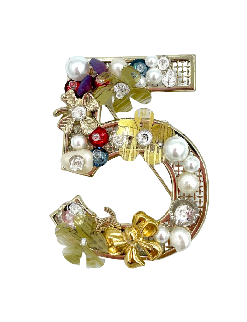 CHANEL N 5 Brooch Flowers and Pearls - Must-see luxury goods website