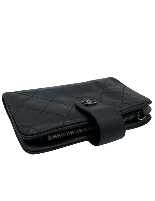 Portefeuille CHANEL cuir matelassé noir