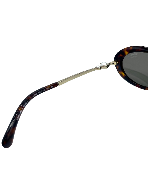 Lunettes CHANEL façon écaille