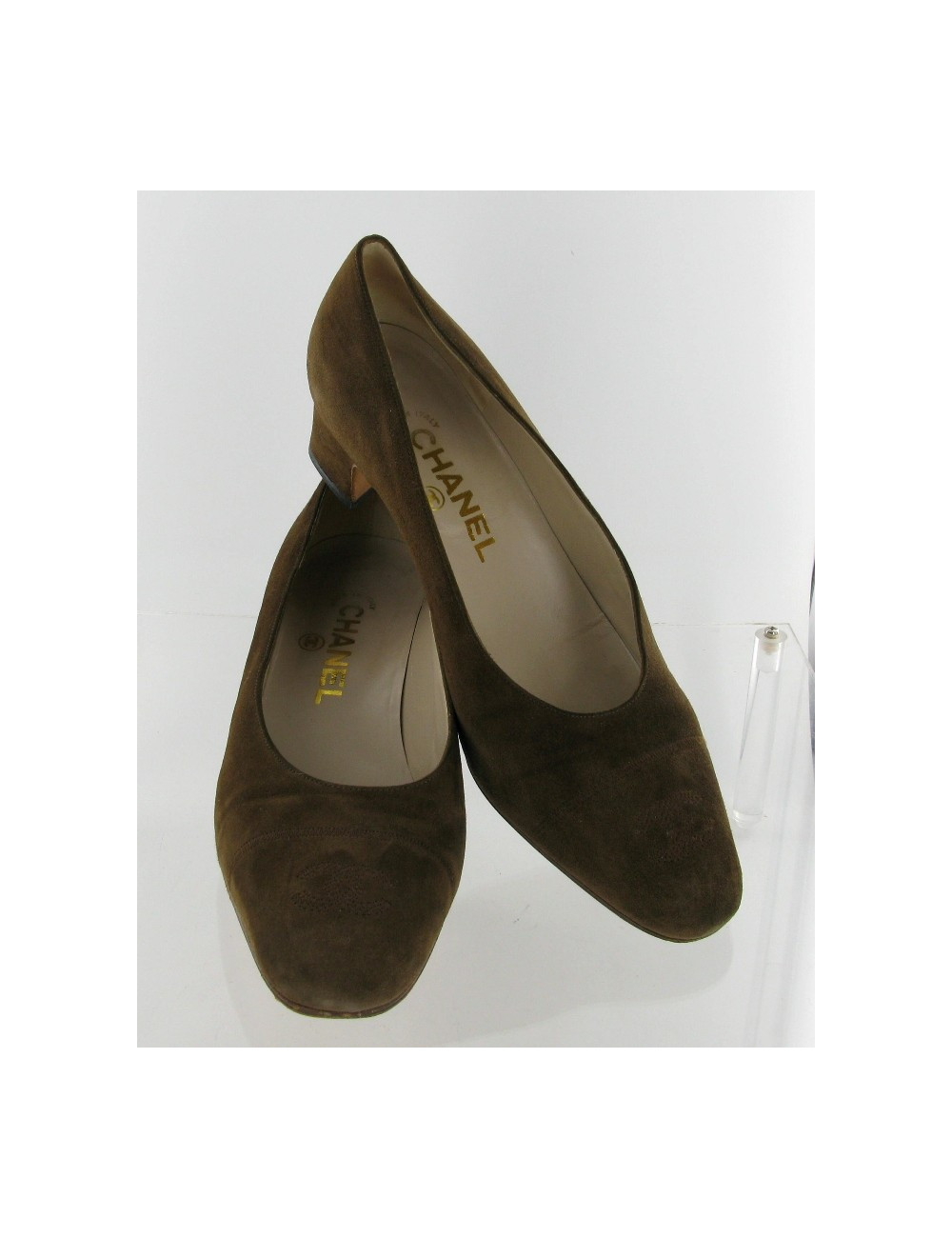 Escarpins daim marron CHANEL