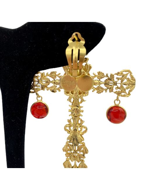 Clous croix pendantes MARGUERITE DE VALOIS saphir et rubis