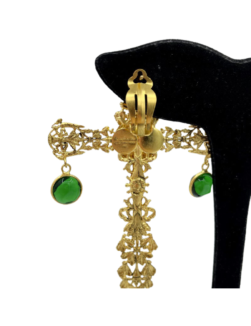 Clous croix pendantes MARGUERITE DE VALOIS rubis émeraude