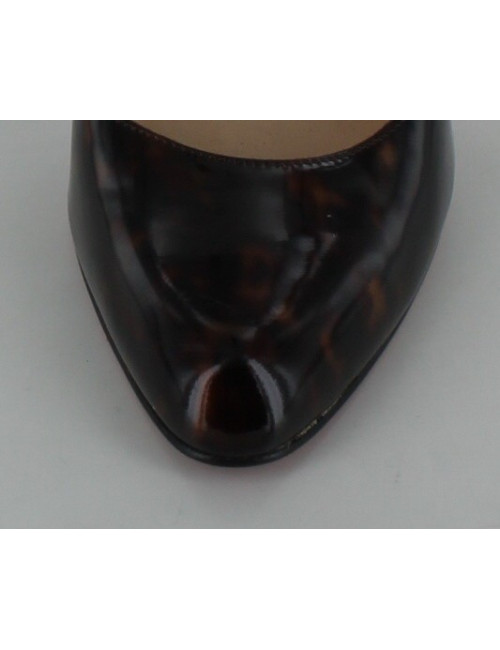 Escarpins CHRISTIAN LOUBOUTIN en cuir verni façon écaille de tortue