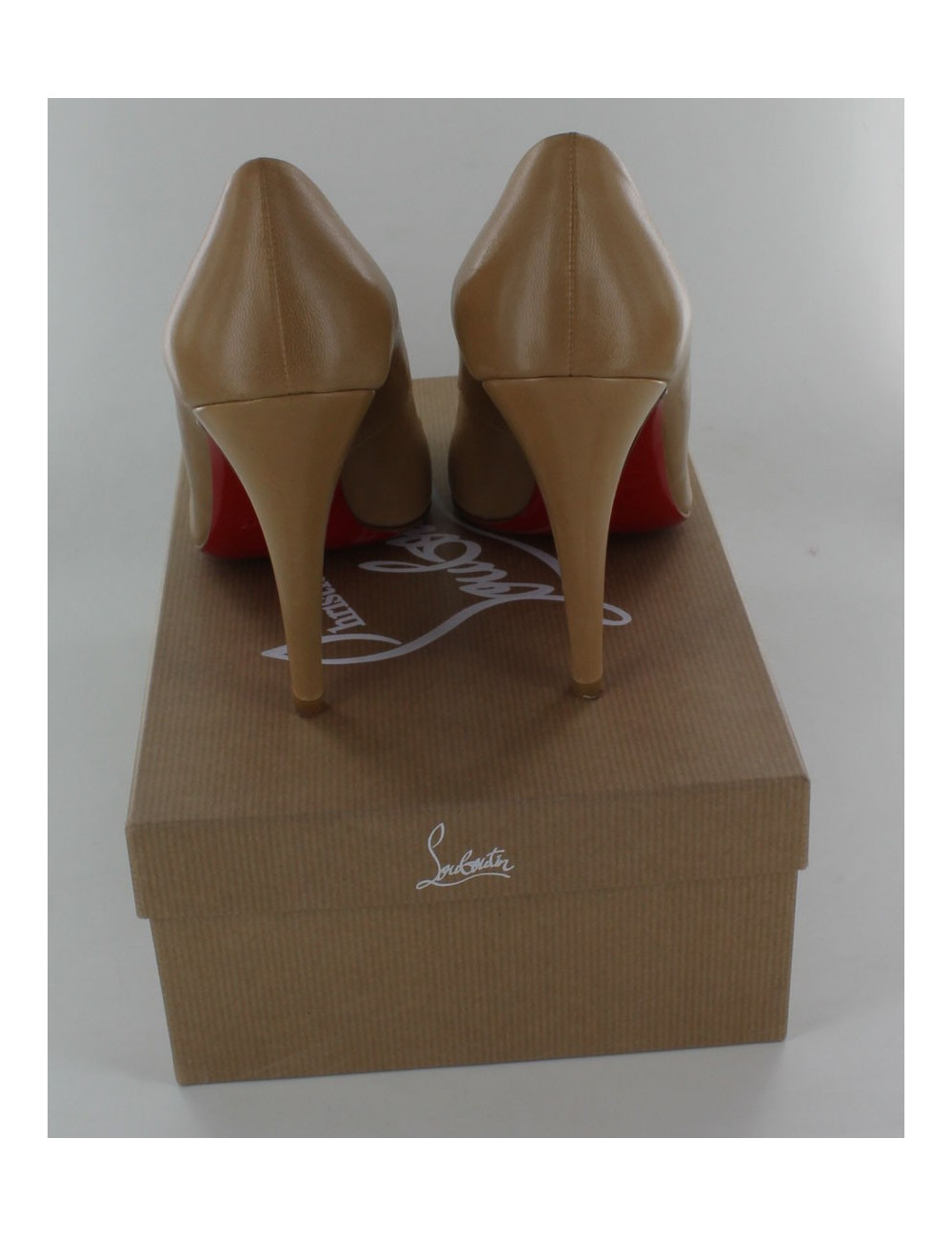 escarpins CHRISTIAN LOUBOUTIN T39 beige noir