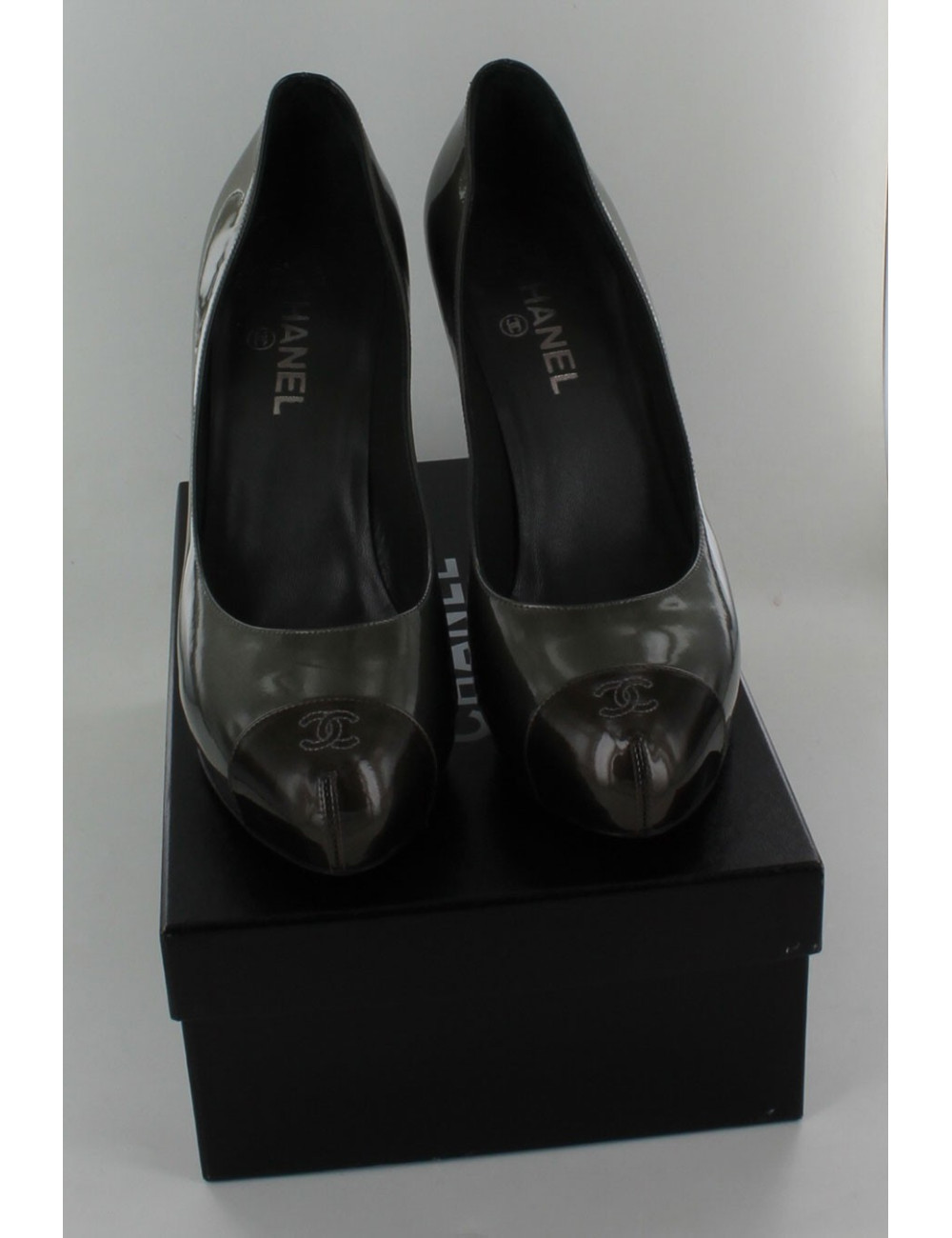 escarpins CHANEL T 42 vernis bronze