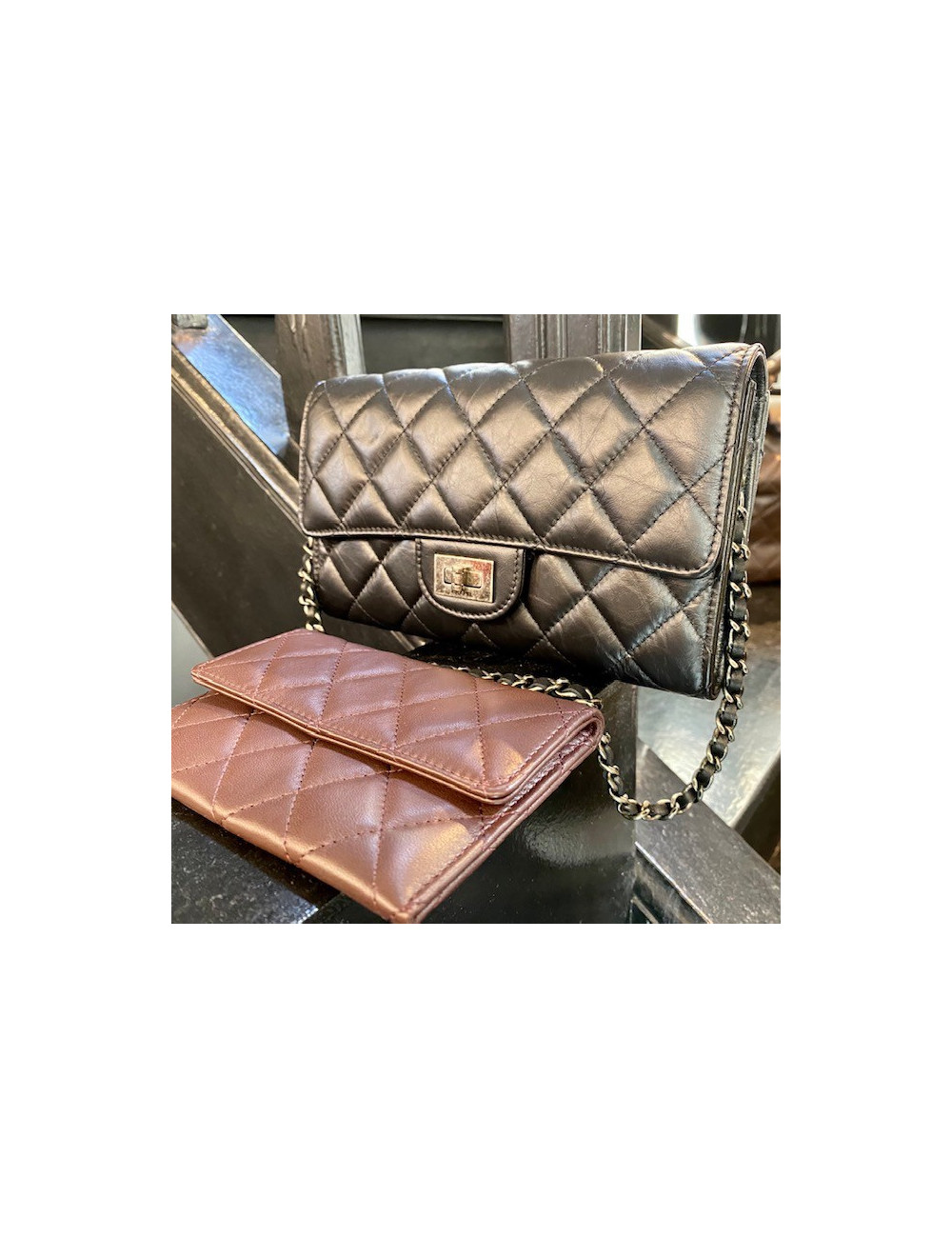 CHANEL Pochette 255 noir et porte-monnaie