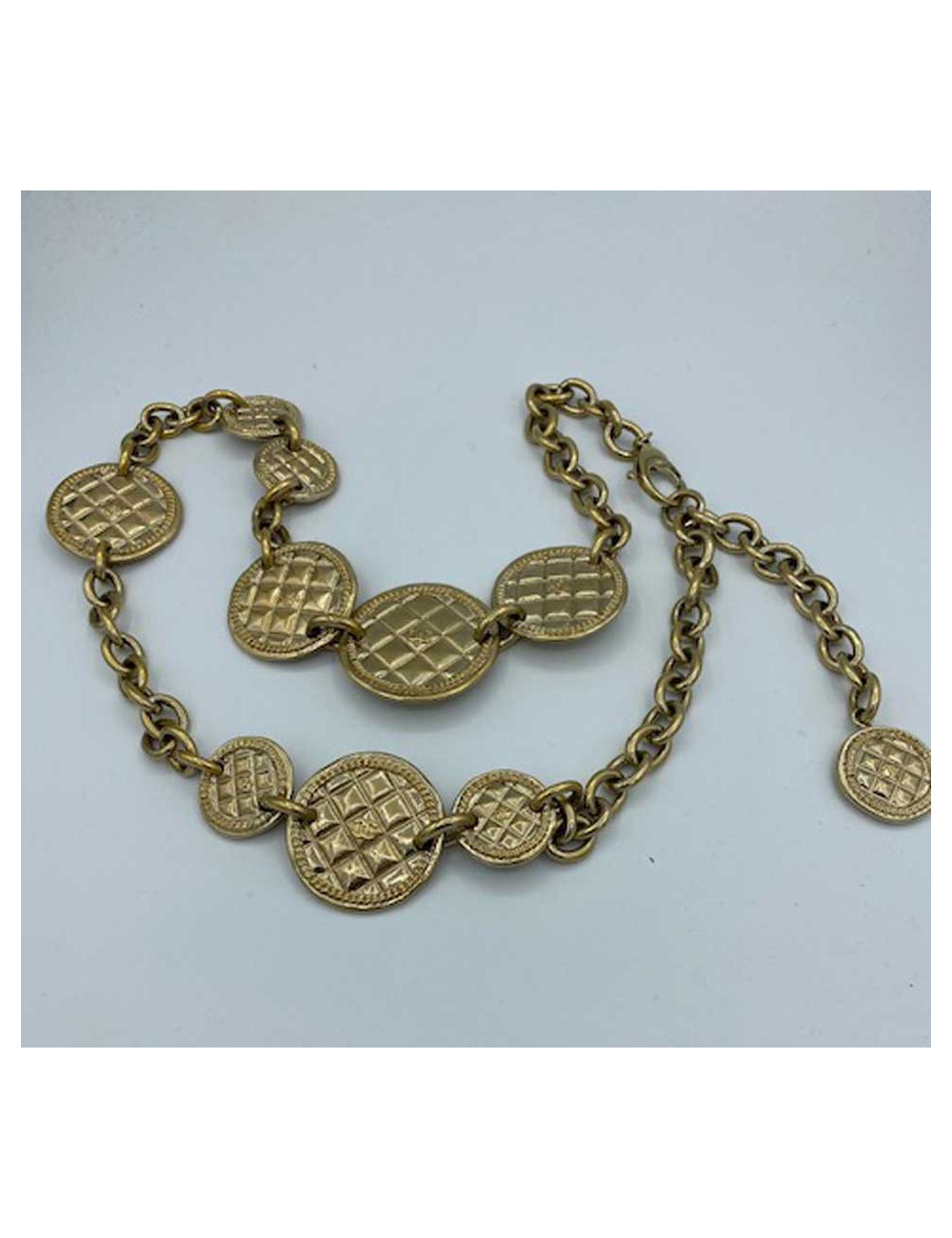 Ceinture sautoir CHANEL pièces materlassées dorées