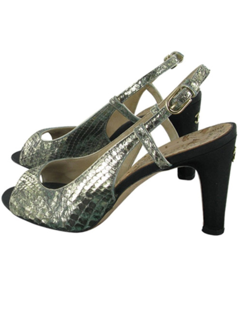 CHANEL t 37 in silver python sandals
