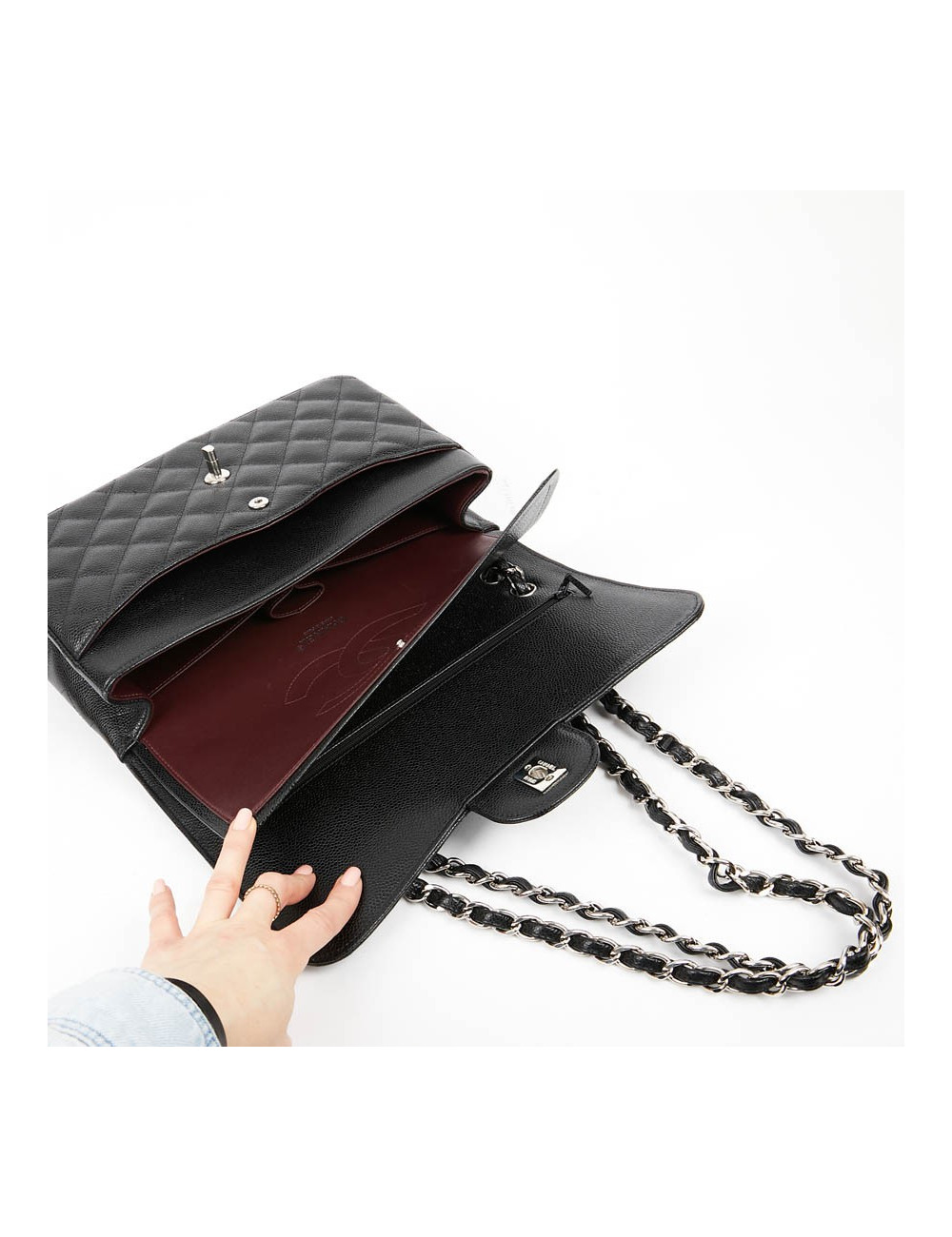 Sac Jumbo CHANEL en cuir grainé noir