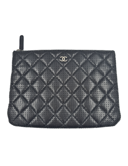 Pochette CHANEL matelassé perforée noire