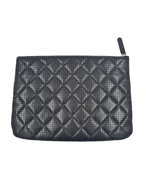 Pochette CHANEL matelassé perforée noire