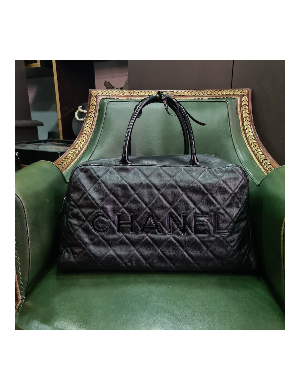 Sac 24H CHANEL cuir caviar noir