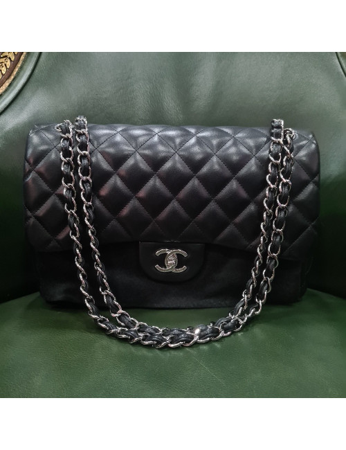 Grand sac classique CHANEL cuir d'agneau bijouterie argent