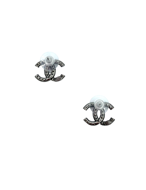 Boucles d'oreilles clous CC strass et ruthenium