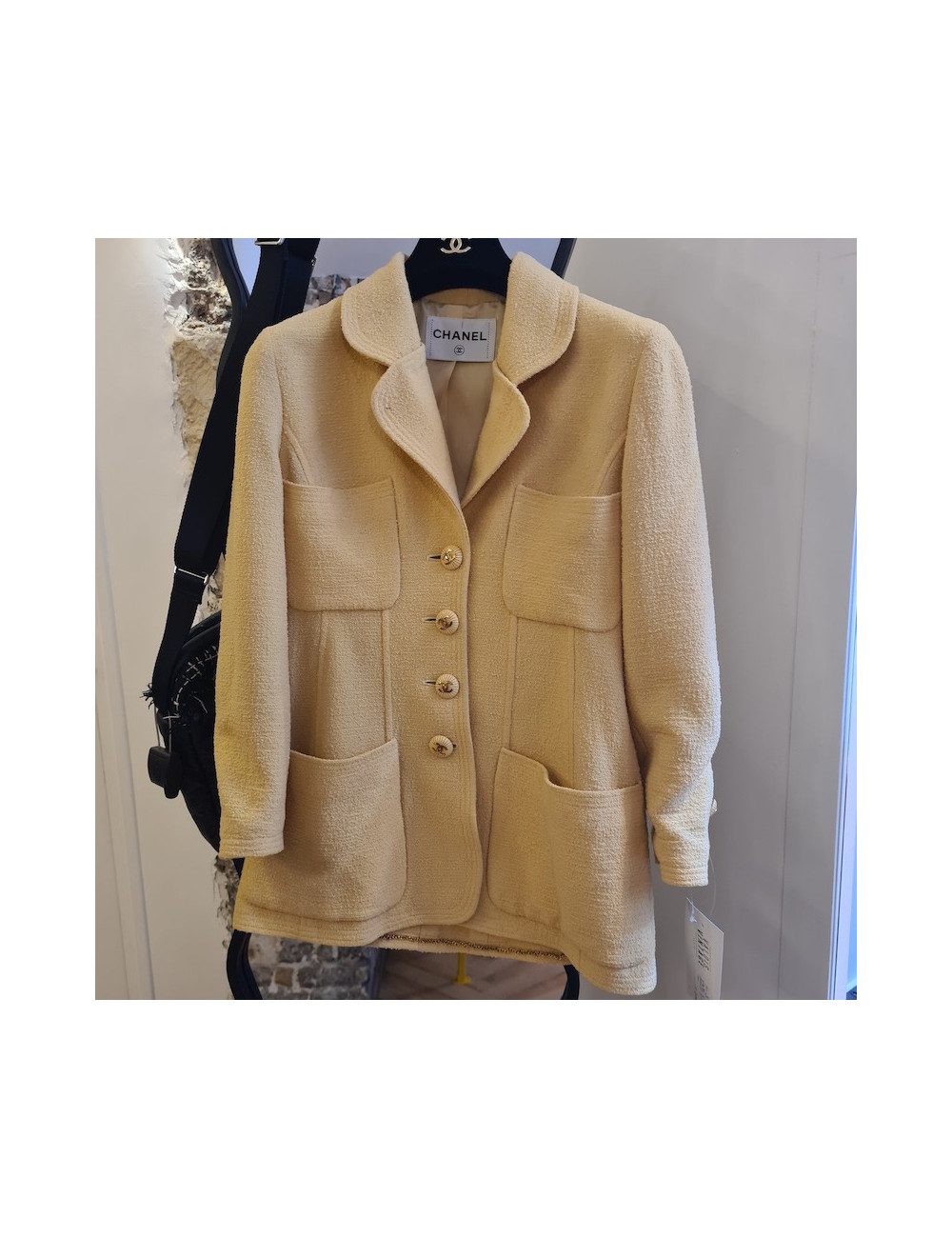 Veste CHANEL tweed jaune paille
