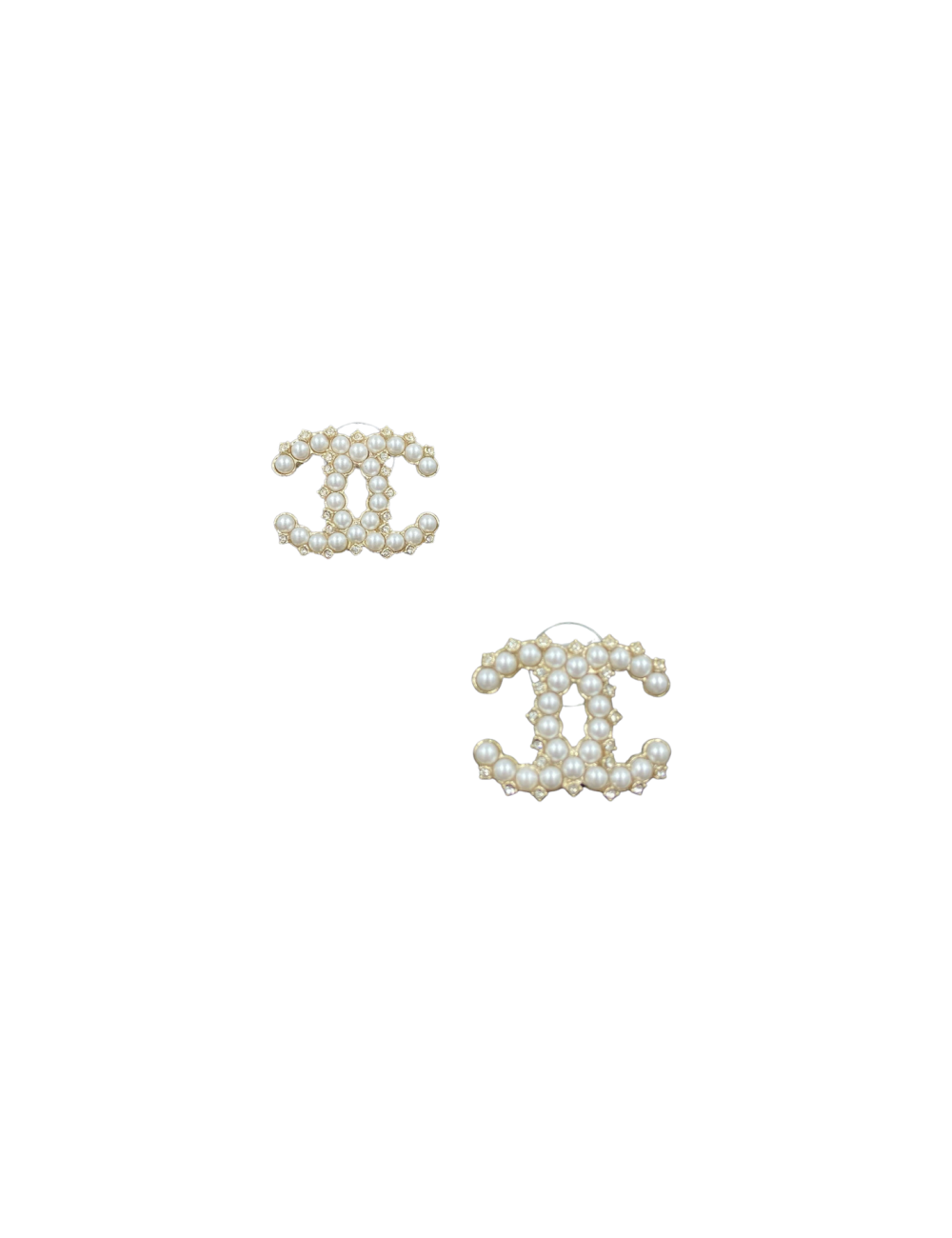 Grands clous d'oreilles CC perles nacrées