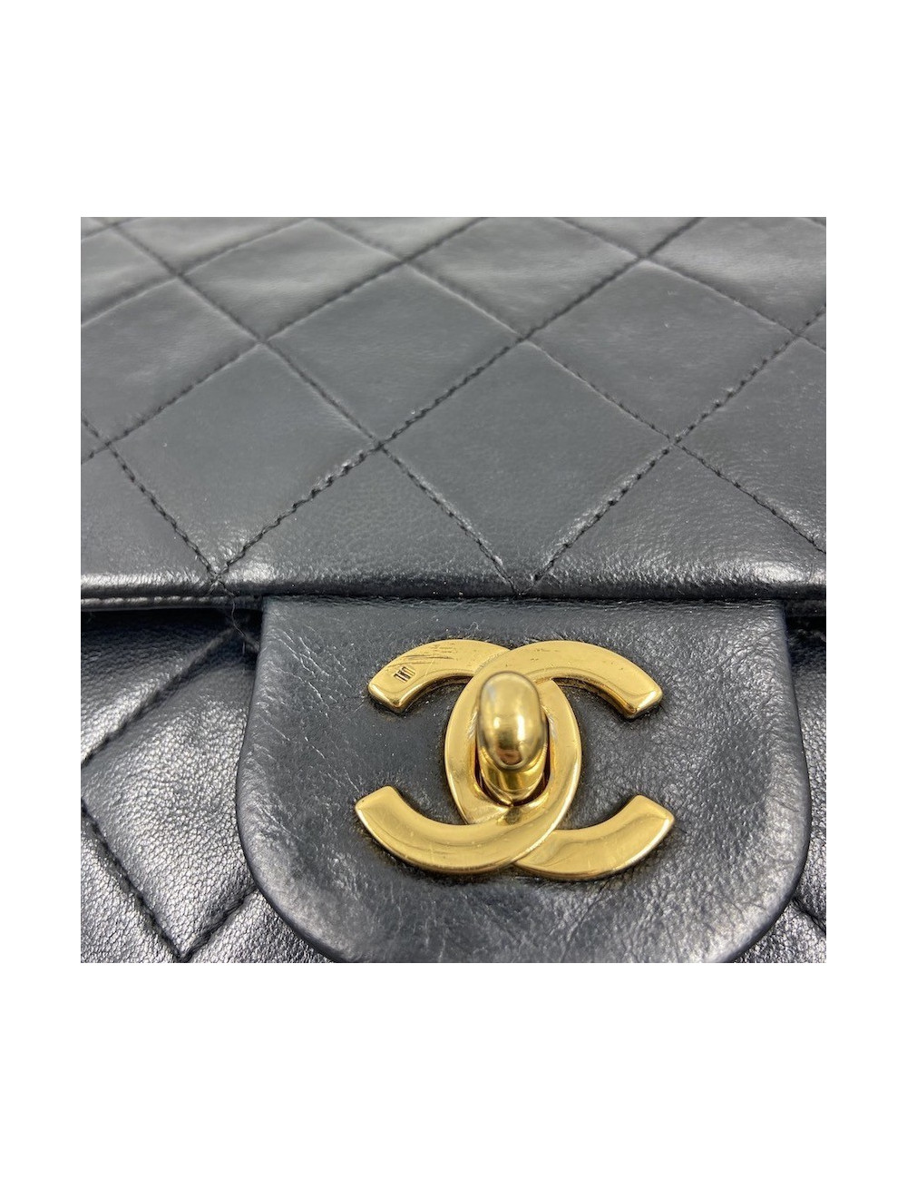 Sac CHANEL matelassé noir